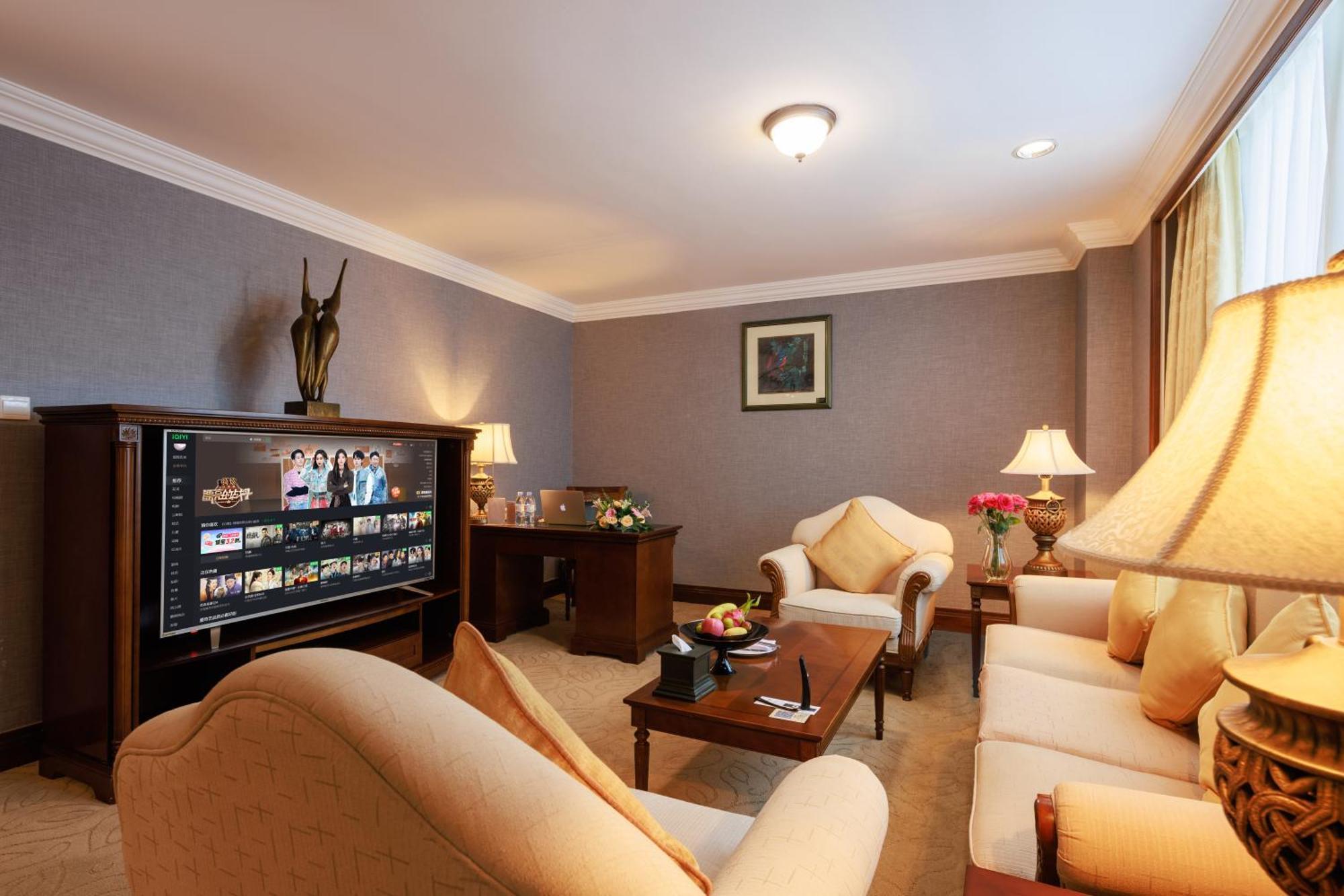 Grand Noble Hotel Dongguan Дунгуань Экстерьер фото